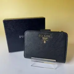 Prada 美品 黒 折り財布 サフィアーノ レザー メタル プラダ