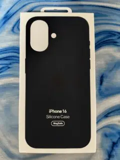 【新品 iPhone 16 シリコン　ケース・ブラック