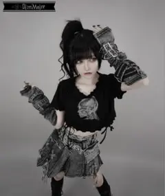 【最終値下げ】　DimMoire ディムモアール Piercing ミニT