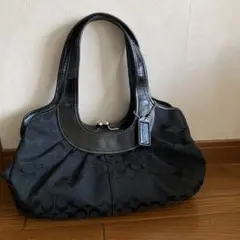 ★セール実施中★COACH シグネチャー ショルダーバッグ