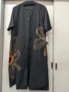 見切り品！夏物　Creald オシャレデザイン　ロング丈前開きブラウス