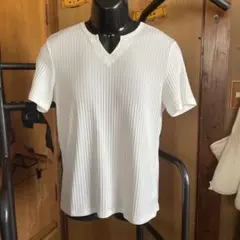 白　tシャツ