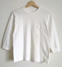 ユニクロ　クルーネックTシャツ　ポケット付　150　袖丈直しあり　①①
