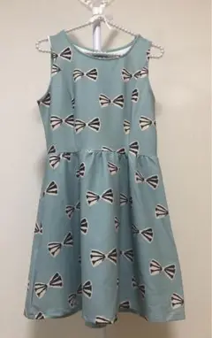 リボンいっぱい　ワンピース