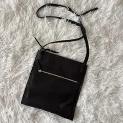 kawa-kawa 本革　ショルダーバッグ　ブラックレザー　ゴールド金具