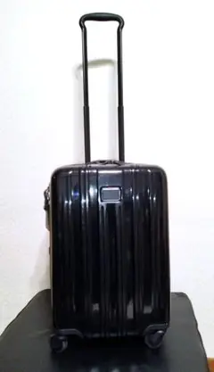 【美品】TUMI トゥミ V3 スーツケース 61L MINK軽量 正規品 2025年最新】v3 tumiの人気アイテム - メルカリ