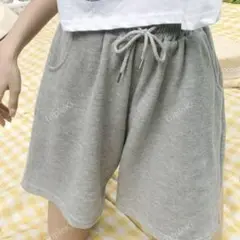 ショートパンツ　グレー