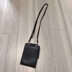 センスオブプレイス　スマホショルダー　合皮