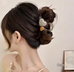 ハートモチーフ付き バンスクリップ 大人フェミニン　上品　ヘアアクセ 髪留め