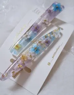８月末までセール　☆レジン　ヘアクリップ　ワイヤーアクセサリー　ブルー2本セット