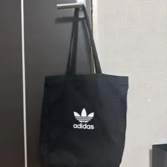 adidas ブラック
