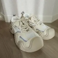lawgy ラウジー ウェーブアウトソール バイカラー スニーカー lawgy（ラウジー）の「wave outsole bicolor sneaker / ウェーブ