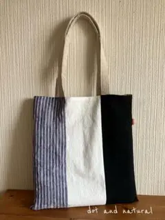 専用ページ new♪ スクエア ショルダーバッグ 黒×白 ×ストライプリネン