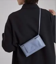 【美品】ear PAPILLONNER モバイルウォレット横型ショルダーバッグ