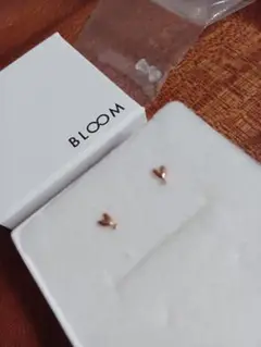 BLOOM ピアス
