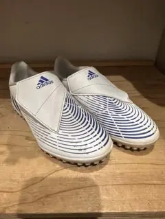 サッカートレーニングシューズ22cm