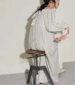 LARUTA ボリュームスリーブ大人のたっぷりギャザーワンピース ストライプ M
