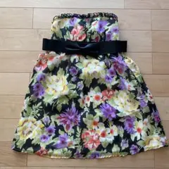 セシルマクビー　花柄 ストラップレス フレアスカート　ベルト付き