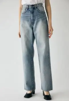 MOUSSY HW DAMAGE LOOSE STRAIGHTデニム