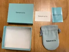 ティファニーの空箱と巾着