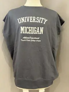 University of Michigan ノースリーブTシャツ グレー