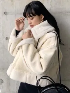 EMODA ショートフェイクムートンブルゾン