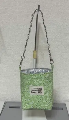 保冷保温シート使用　持ち手付きドリンクホルダー　ハンドメイド　A-16