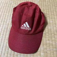 adidas 赤 メッシュキャップ