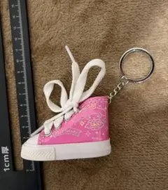 サンリオキャラクターズ　スニーカーキーホルダー　マイメロディ