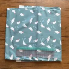 白い文鳥柄の生地