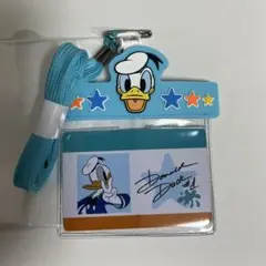 ディズニーストア シークレットカードホルダー ドナルド