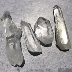 【大きめ！４本セット！艶々】バーコード水晶　レムリアンシードクリスタル　ポイント