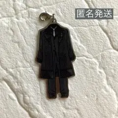 ツイステ ジャミル 衣装メタルチャーム ナイトメアスーツ