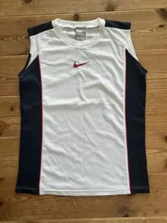 Nike ノースリーブ タンクトップ