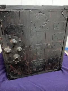 時代物　江戸/明治期　船箪笥　船金庫　重厚　鉄金具　アンティーク　ディスプレイ 時代物 江戸/明治期 船箪笥 船金庫 重厚 鉄金具 アンティーク