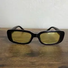 スクエア　サングラス　イエローレンズ　ヴィンテージ　レトロ　スタイル