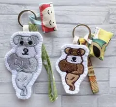 ハンドメイド　刺繍　マッスル　シュナウザー　ストラップ　バッグキーホルダー　犬