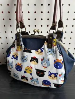 ＊ハンドメイド＊　25口金あおりがま口バッグ　ラブリーキャット×デニムネイビー
