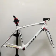 BH prisma カーボンフレーム