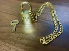 Louis Vuitton パドロック ネックレス 社外ネックレス付き 送料無料
