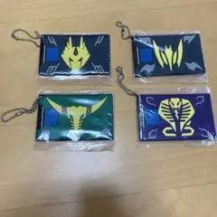 一番くじ 仮面ライダー龍騎 F賞 ラバーキーホルダー メインライダー４点セット
