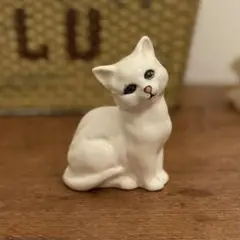 イギリスBeswick England ネコのフィギュリンアンティーク レア