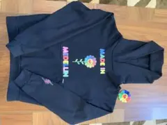 J Balvinと村上隆のコラボレーションのパーカーです。