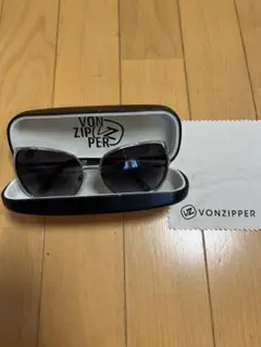 vonzipperサングラス