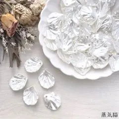 b9417 花びらビーズ パールホワイト 60個【フラワーパーツ】