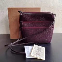 【極美品・未使用品】印傳　印傳屋　ショルダーバッグ　ポシェット　本革