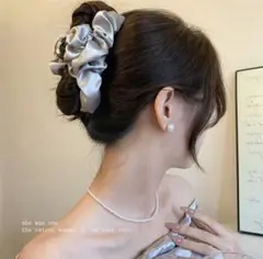 ✨️数量限定✨️ヘアクリップ シルバー かわいい オシャレ キラキラ