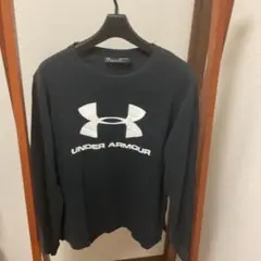 UNDER ARMOUR ブラック 長袖トレーナー