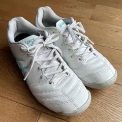 アシックス　サッカートレーニングシューズ24.0cm