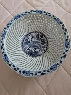 伊万里焼　琴峰窯　網透かし菓子鉢